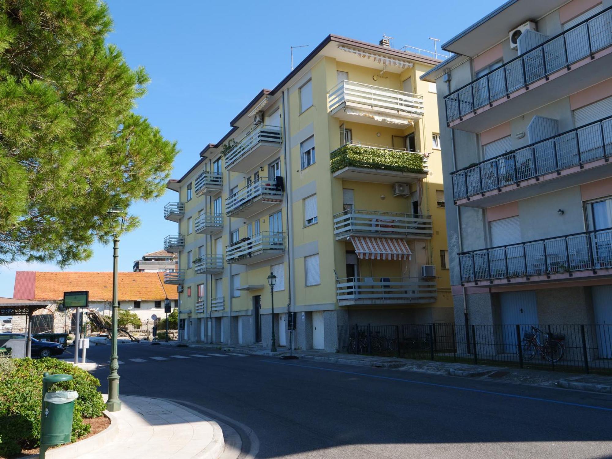 Fiore Di Mare - Delizioso Bilocale Con Posto Auto Vicino Al Porto Grado Esterno foto